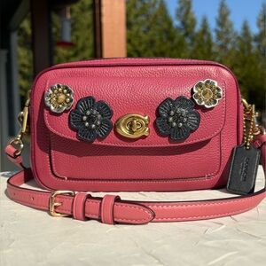 COACH Create Upcrafted Willow Metal Tea Rose Camera Bag In Bright Pink C0695